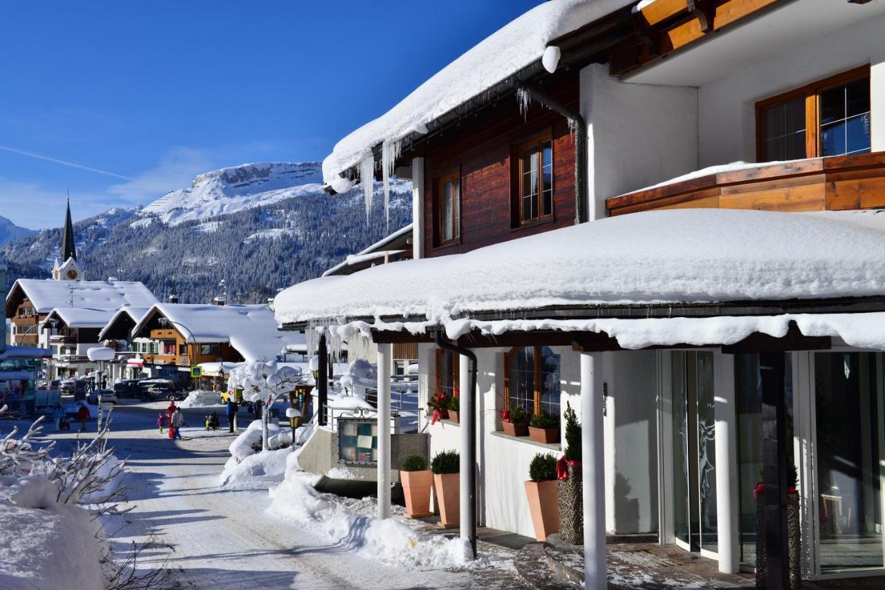 Hotel Jagdhof Riezlern Exterior photo